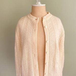 1970s Vintage Cream Acrylic Knit Cardigan